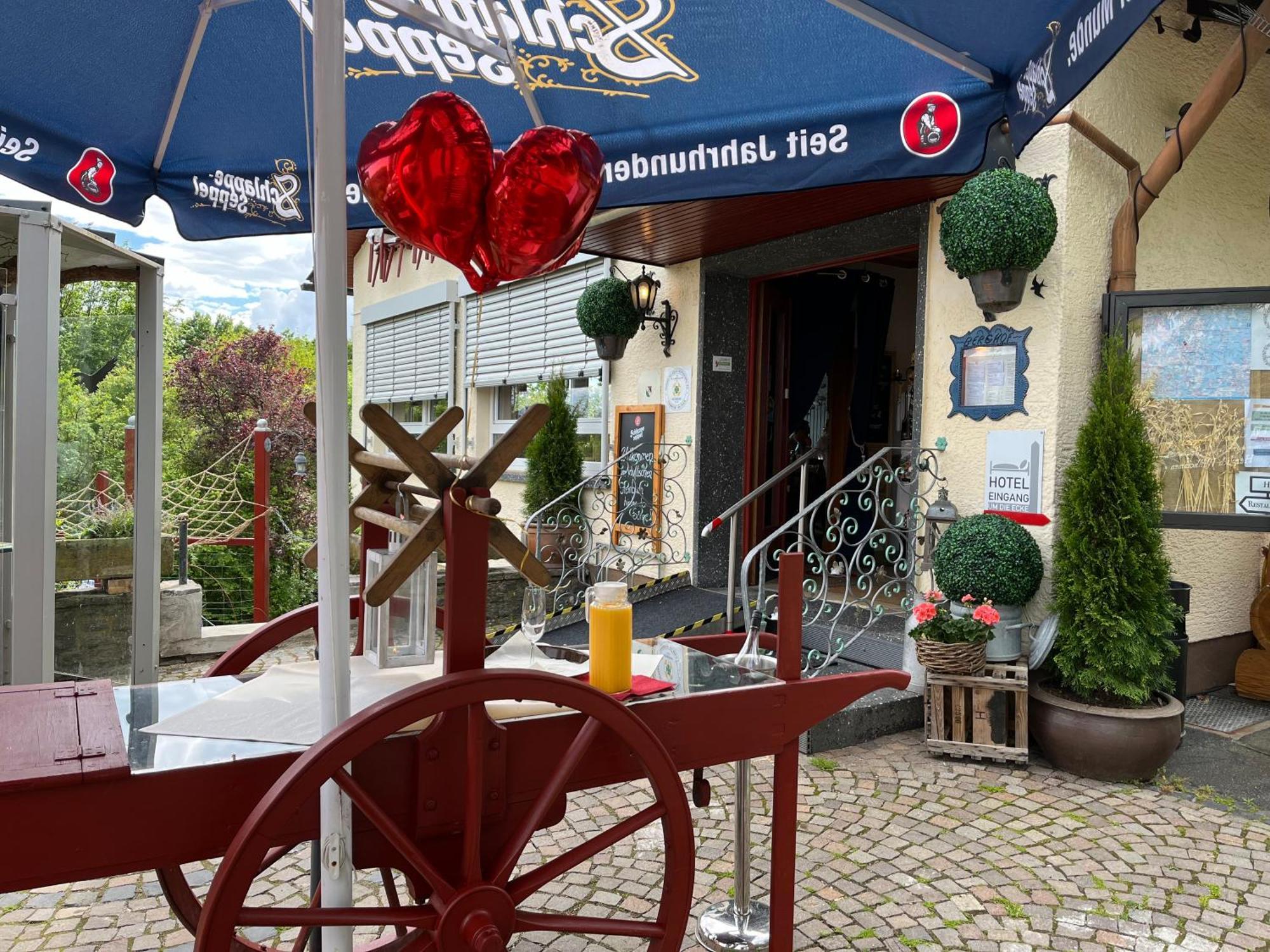 Hotel-Restaurant Berghof Johannesberg المظهر الخارجي الصورة